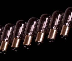 Tub Of Bayonet Machine Bulbs 8 Pcs - Click Image to Close